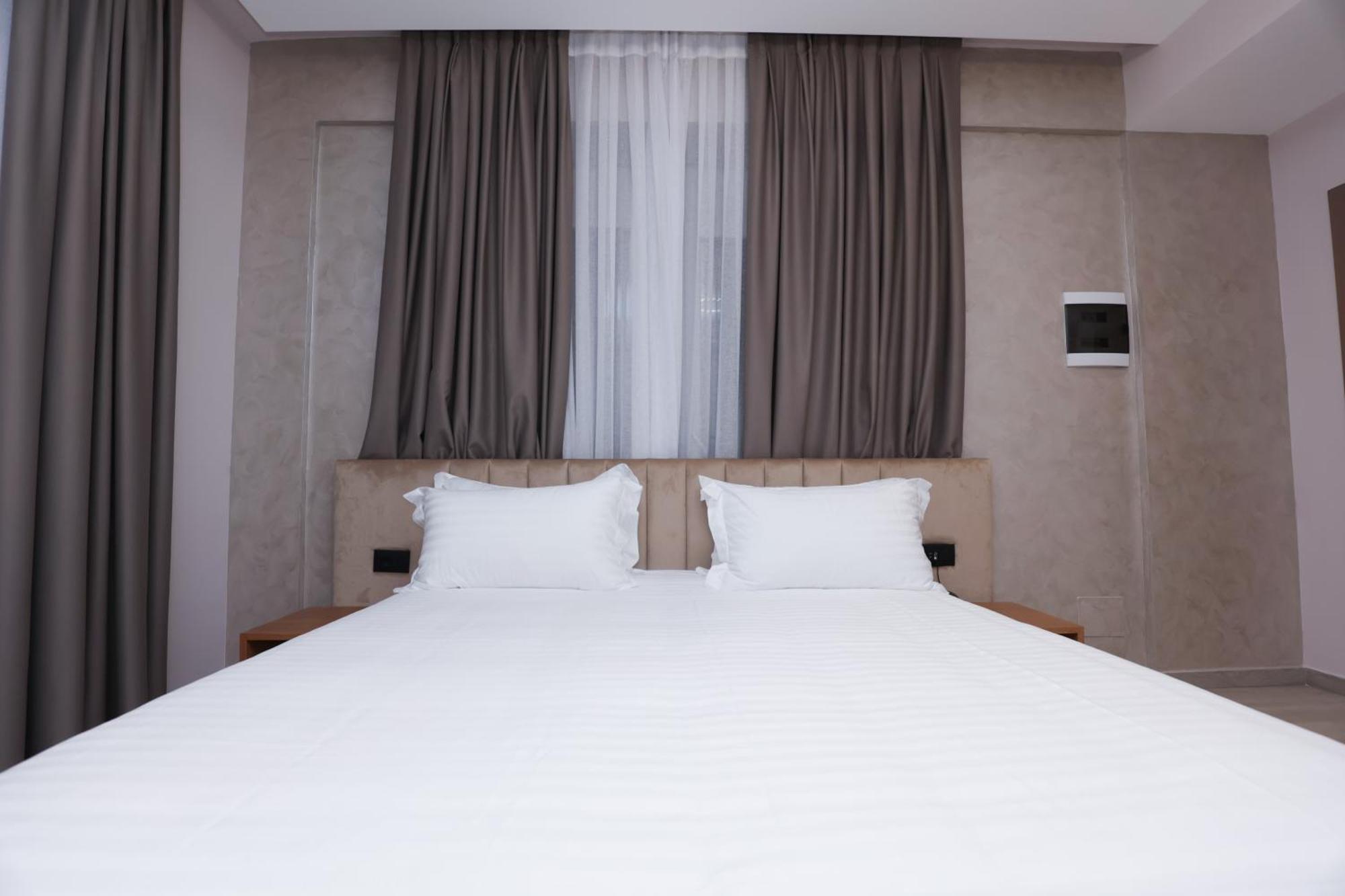 Residence Inn Тирана Екстер'єр фото