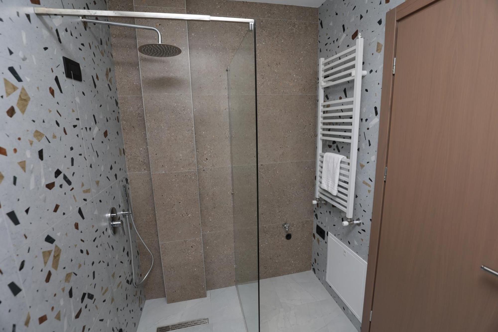 Residence Inn Тирана Екстер'єр фото