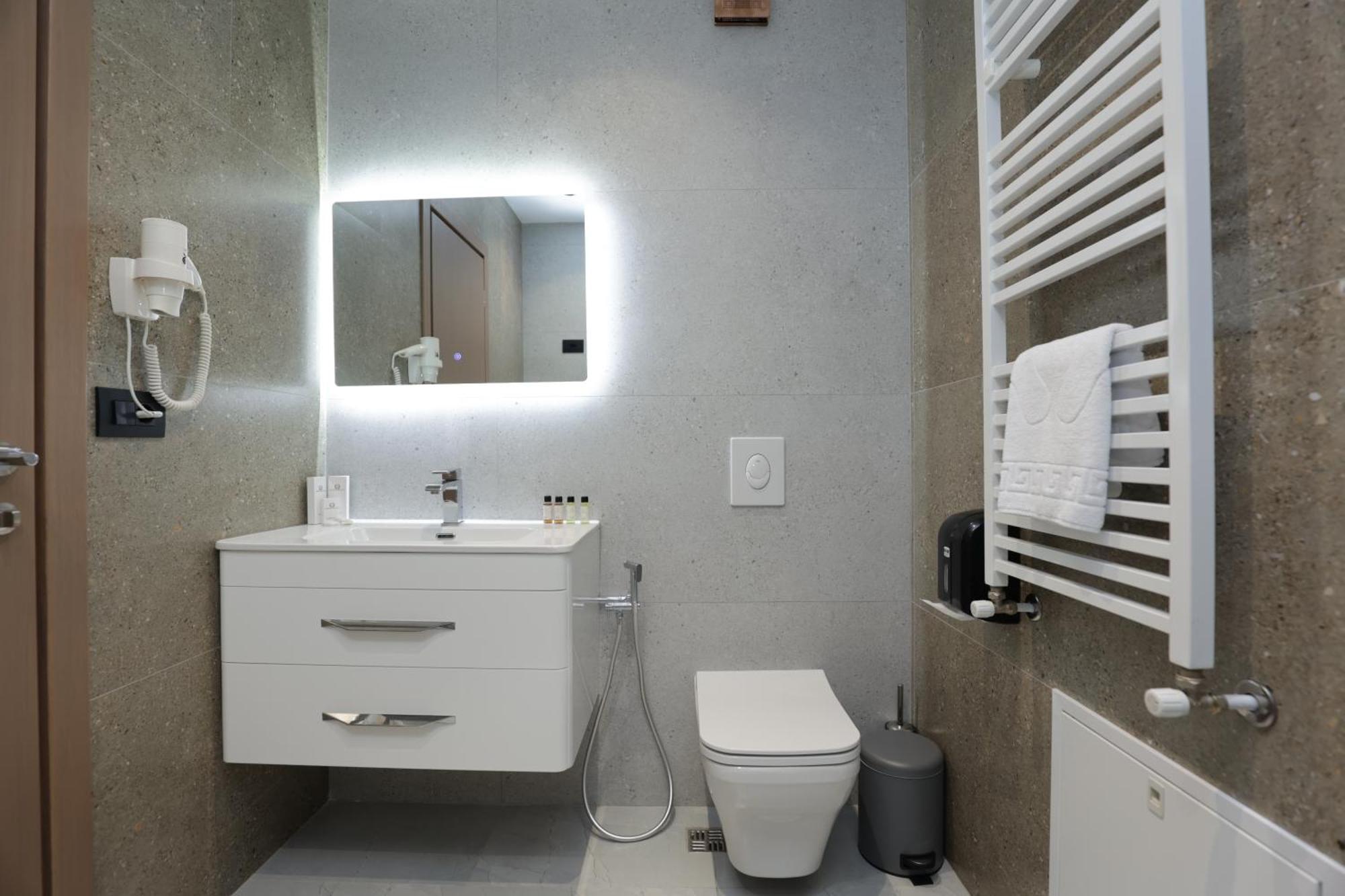 Residence Inn Тирана Екстер'єр фото