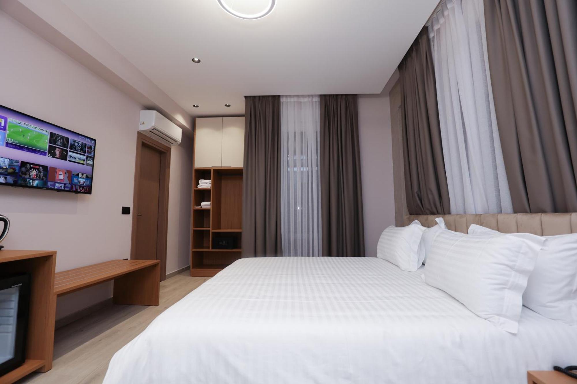 Residence Inn Тирана Екстер'єр фото